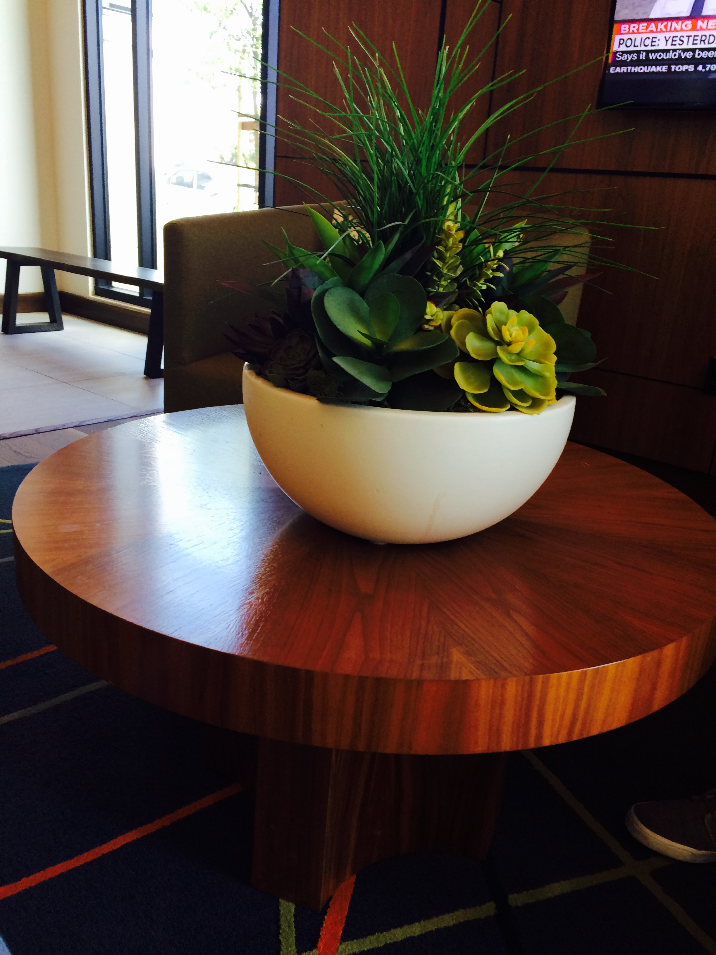 Guest bathroom deep cleaning results in Portola Valley home